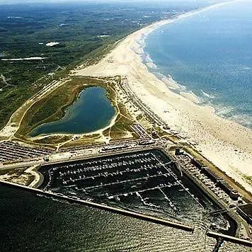 Caravan 2 Persoons 1,5 Km Van Strand * エイマイデン